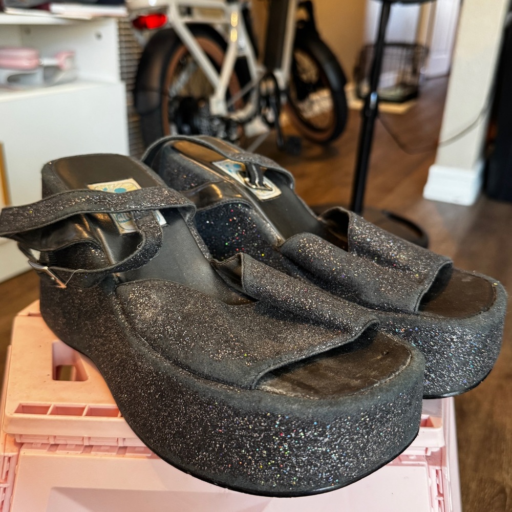 ALLOY Sparkling Black Platform Sandals